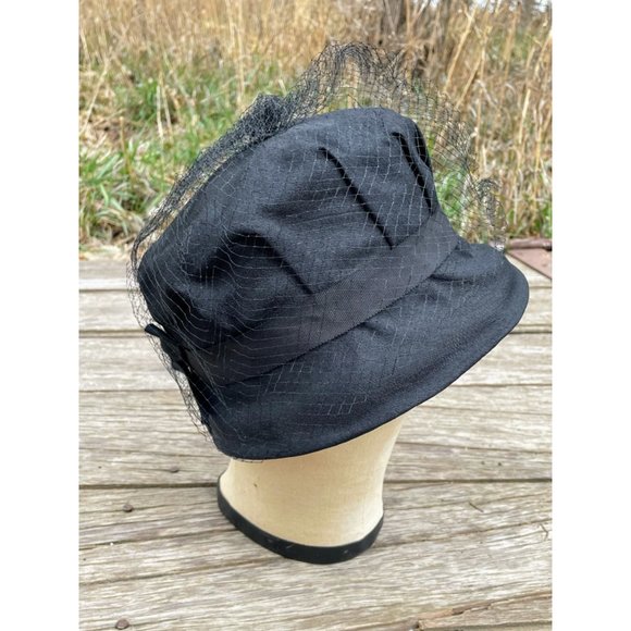 Vintage Womens 1940s Black Bucket Bow Netting Gothic - Picture 9 of 13